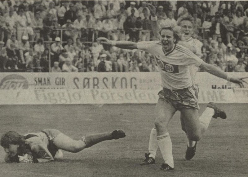 Jan Åge Fjørtoft i kjent stil. HA-arkiv.