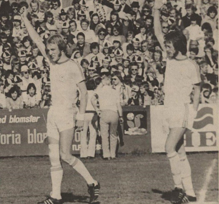 Sønnene og klubblegendene Pål (t.v.) og Tom Jacobsen. Foto: HA