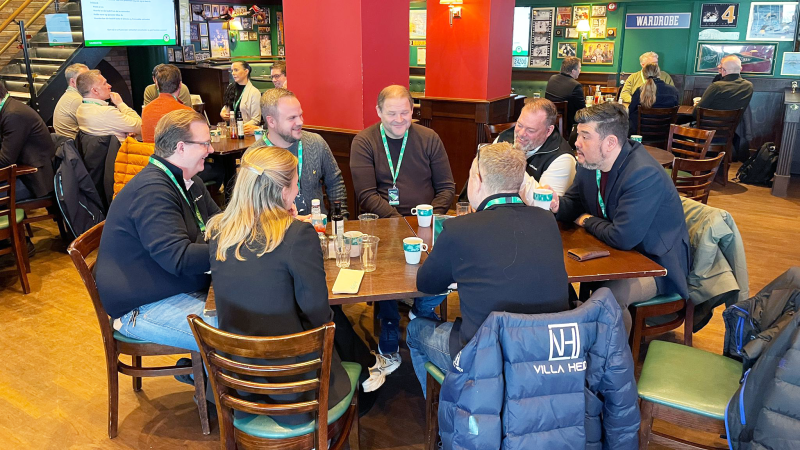 Det hele ble avsluttet med gruppearbeid hvor partnerne introduserte seg selv for hverandre