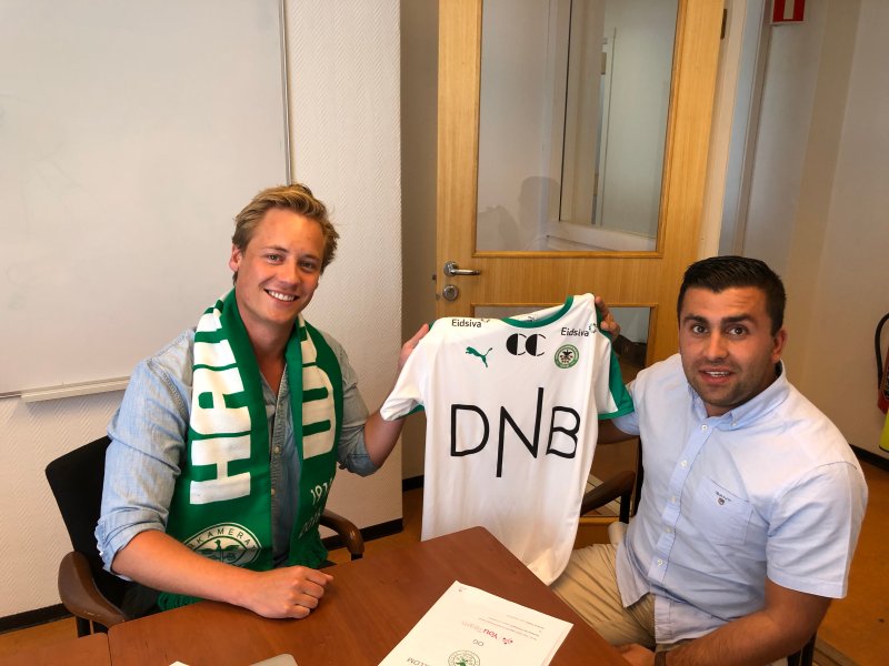 BILDET: Salgsleder for YouTeam, Bjørn Morten Steimler (til venstre) og Markedssjef i HamKam, Mehran Amundsen-Ansari. (til høyre)